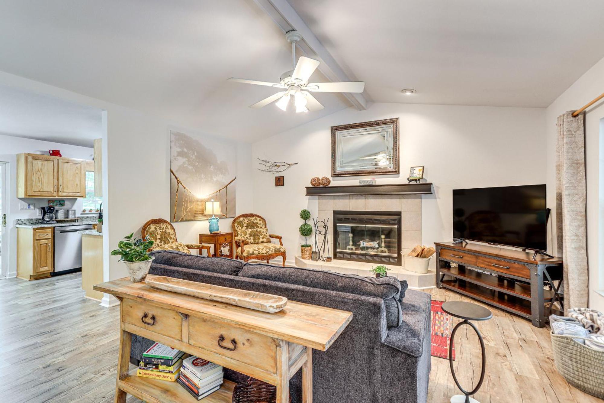 Pet-Friendly Home With Hot Tub In Blue Ridge! 外观 照片