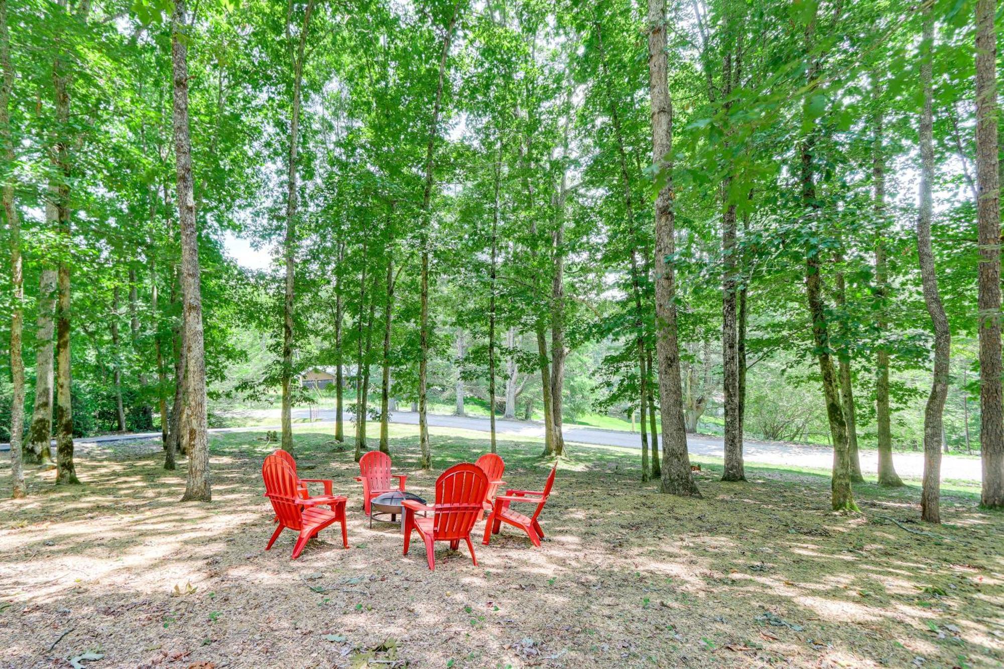 Pet-Friendly Home With Hot Tub In Blue Ridge! 外观 照片
