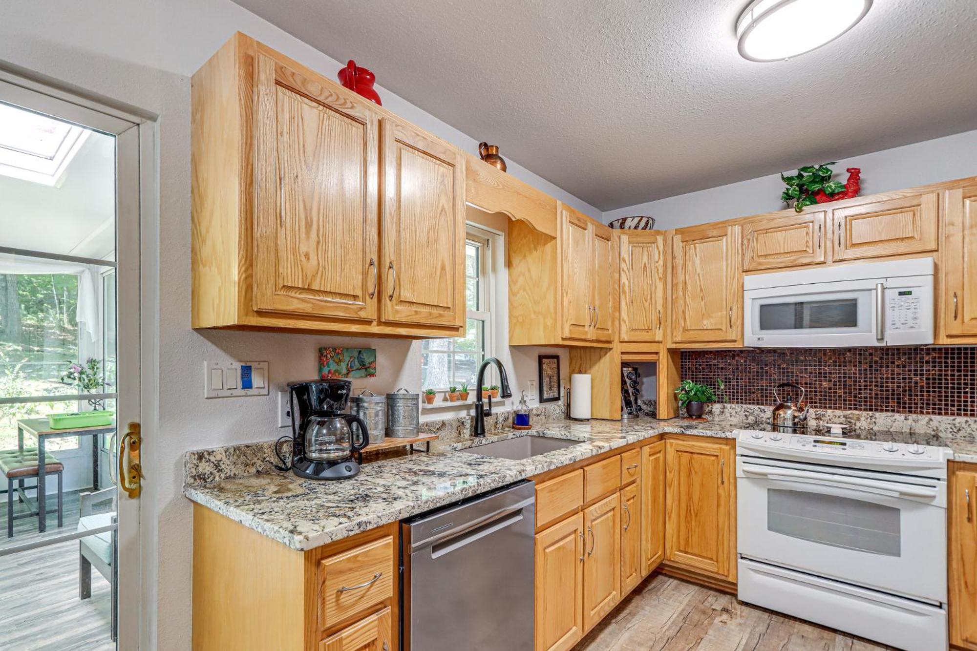 Pet-Friendly Home With Hot Tub In Blue Ridge! 外观 照片